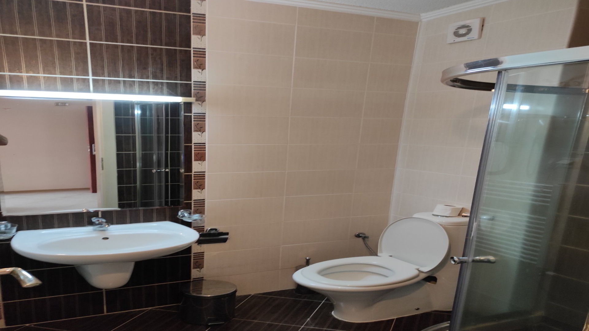 Luxury SPA hotel with beautiful views and a great location in Pamporovo