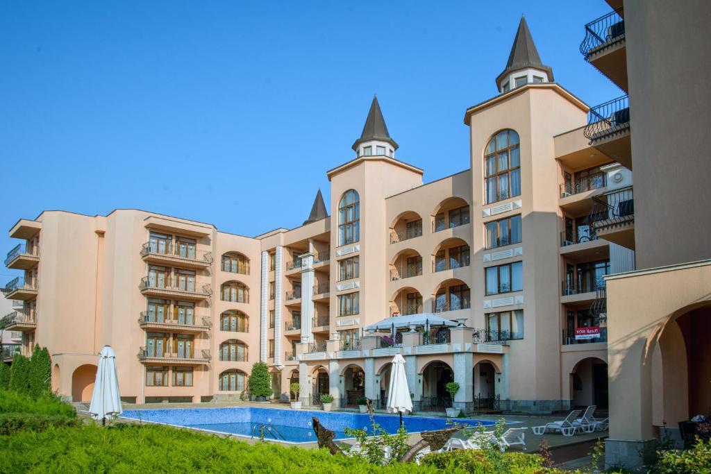 Studio #211 – Palazzo Apart Hotel