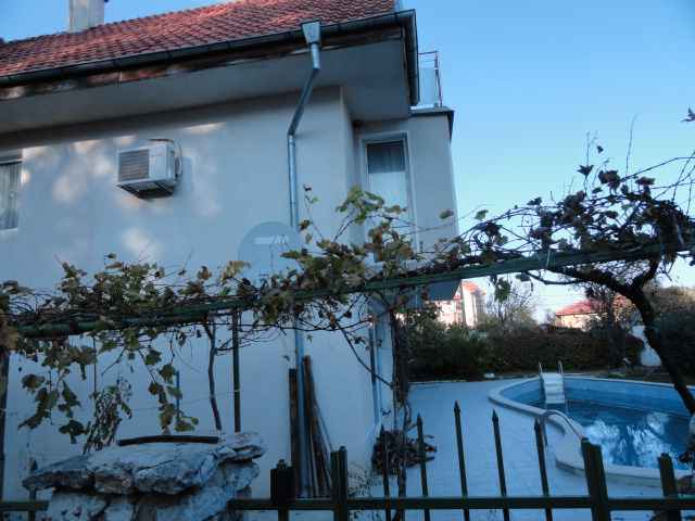 House in Alen Mak district, Varna