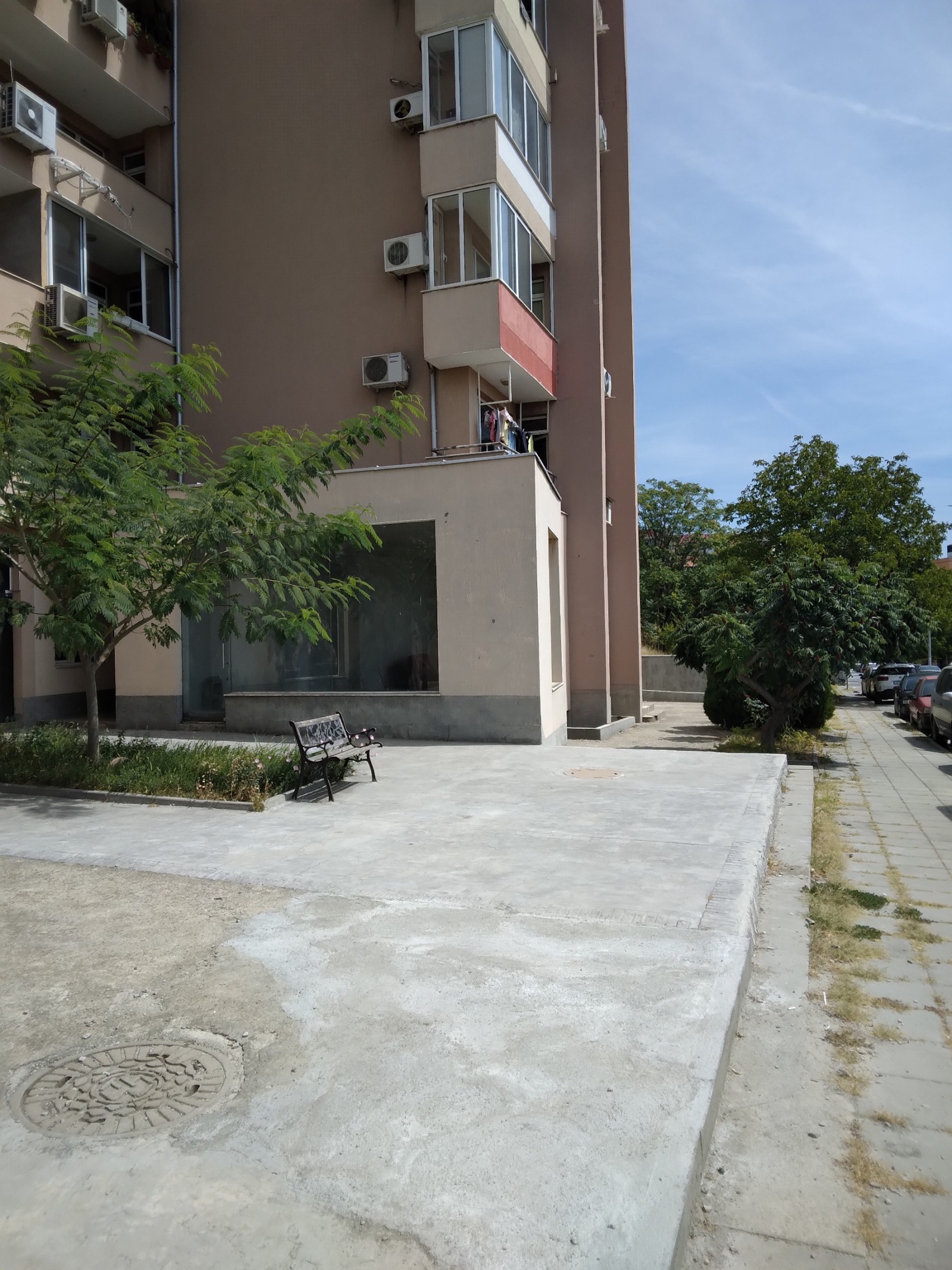 Commercial property in "Druzhba" residential area